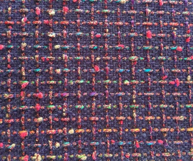 integrated plain weave handwoven fabric is an example of using novelty yarn in weaving
