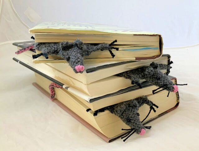 Spooky Weavings on the Pin Loom; Weave a Flat Rat with Margaret Stump