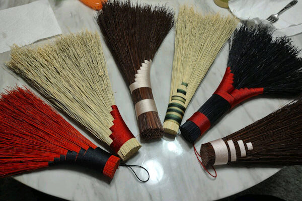 Broom Making 202: Turkey Tails and Twackers